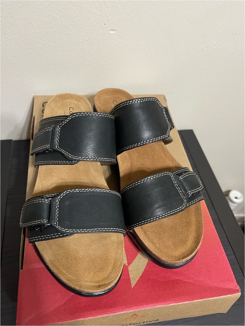 Comfortiva Black Leather Adjustable Strap Sandals with Cushioned Footbed